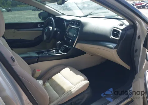 2017 Nissan Maxima 3.5 Platinum/3.5 S/3.5 Sl/3.5 Sr/3.5 Sv z USA, uszkodzony, nr VIN 1N4AA6AP1HC367019